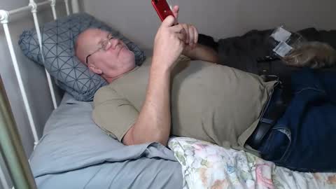 Snapshot of casinocam chatting on October 22, 9:49 pm CasinoCam online show from October 22, 9:49 pm