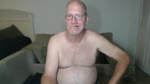 Snapshot of casinocam chatting on March 11, 3:47 am CasinoCam online show from March 11, 3:47 am