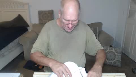 Snapshot of casinocam chatting on February 21, 12:17 pm CasinoCam online show from February 21, 12:17 pm