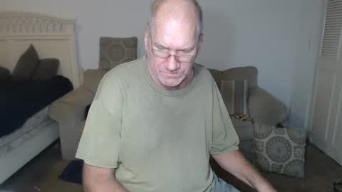 Snapshot of casinocam chatting on February 23, 11:00 am CasinoCam online show from February 23, 11:00 am