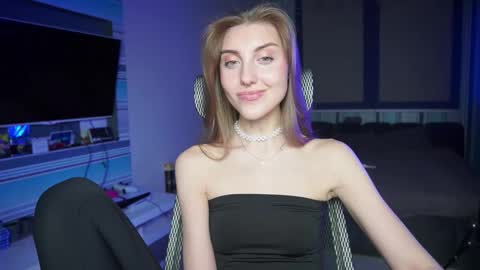 Seductress Cassia  FINDOM AND SADISM  NO NUDE online show from October 7, 4:25 pm