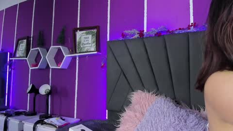 Cassie Jones online show from February 6, 9:53 am