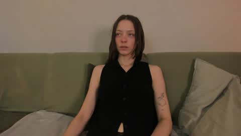  cassandra  online show from June 22, 5:53 pm