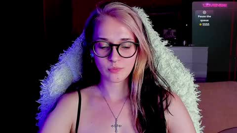 Ellie online show from January 11, 9:46 pm