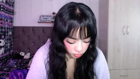 Mila online show from December 5, 7:40 am