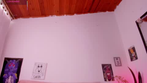 Cata green model independient online show from June 24, 7:21 pm