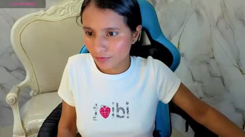 cataleya23_a online show from June 11, 8:18 pm