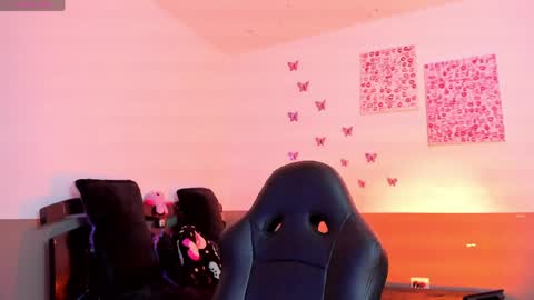 LUU online show from April 22, 3:02 am