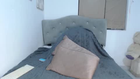 Mariacatalinakane online show from November 15, 2:46 am