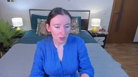 Catrin online show from June 17, 10:15 pm