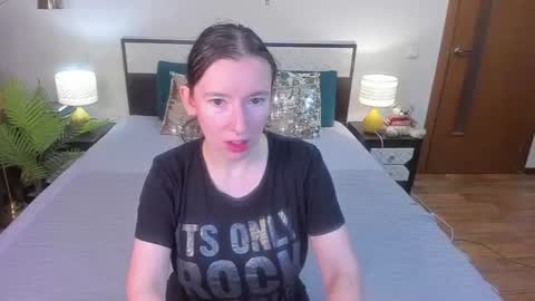 Catrin online show from July 4, 2:26 am