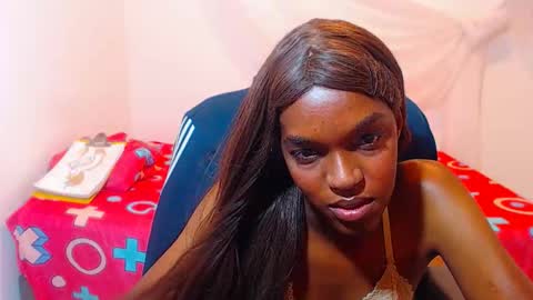 cathi_nahomi online show from October 22, 11:17 pm