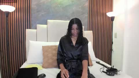 catiusca_reyes_03 online show from November 25, 1:54 pm