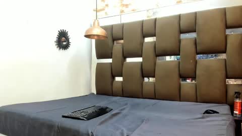 cattaleyaqueen_ online show from September 23, 4:01 pm