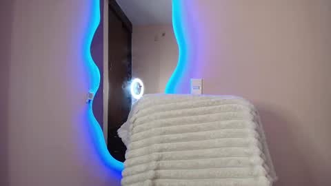 Cattleya online show from November 7, 4:37 am