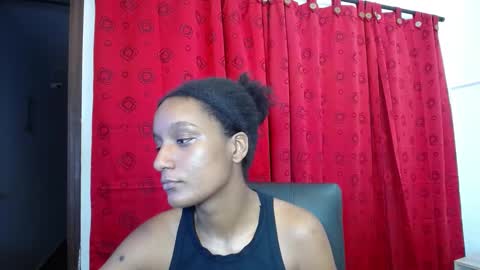Snapshot of cattleya_hotgirl chatting on January 2, 4:35 pm Cattleya online show from January 2, 4:35 pm