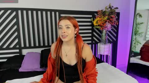 Snapshot of cattleya_veloza chatting on September 28, 3:32 pm Cattleya online show from September 28, 3:32 pm