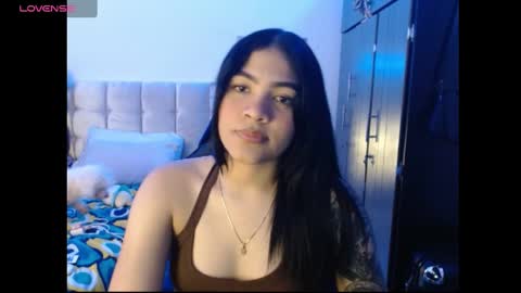 Snapshot of caylinn19 chatting on October 26, 3:40 am Caylinn online show from October 26, 3:40 am