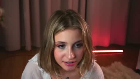 Lina  online show from June 13, 2:55 am