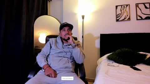 cefiro93 online show from April 7, 11:51 pm