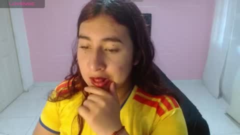 celeste817631 online show from July 7, 1:37 pm