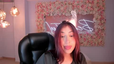 Celeste Moon online show from April 6, 3:26 am