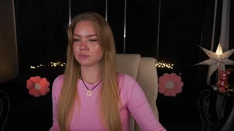 celestenoirr online show from May 21, 1:39 pm