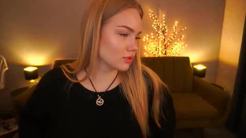 celestenoirr online show from December 2, 7:51 am