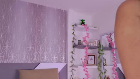 Celine online show from November 9, 4:32 pm