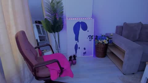 Celine Roxelle online show from September 24, 2:13 pm