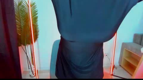 Celine Roxelle online show from October 21, 6:11 pm