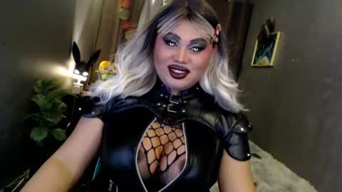 cellinekittcumerr online show from June 13, 6:51 pm