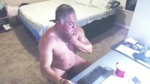 Snapshot of chacho1968 chatting on October 21, 9:58 am Chuck online show from October 21, 9:58 am