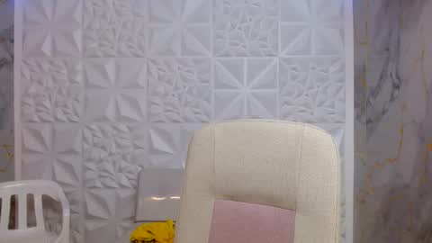chacorta_ online show from June 11, 1:42 pm