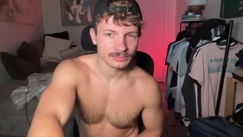 Snapshot of chadtitan chatting on September 30, 3:11 pm ChadTitan online show from September 30, 3:11 pm
