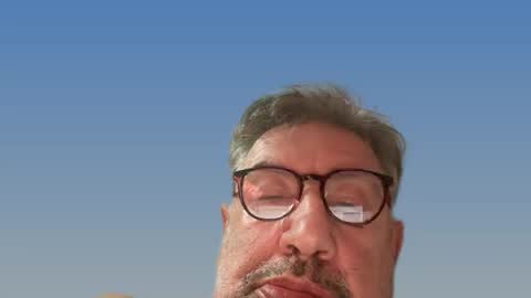 Snapshot of champsex305610 chatting on October 8, 6:08 am champsex305610 online show from October 8, 6:08 am