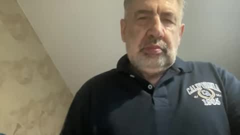 Snapshot of champsex305610 chatting on November 1, 10:03 am champsex305610 online show from November 1, 10:03 am