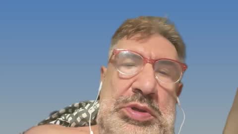 Snapshot of champsex305610 chatting on February 14, 7:33 pm champsex305610 online show from February 14, 7:33 pm