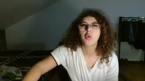 Stephanieblisss online show from December 28, 5:46 pm