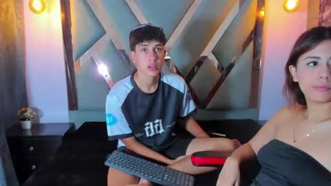 Chanellandmax online show from November 28, 2:02 pm