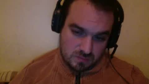 chardeemacdennis_ online show from December 1, 7:05 pm