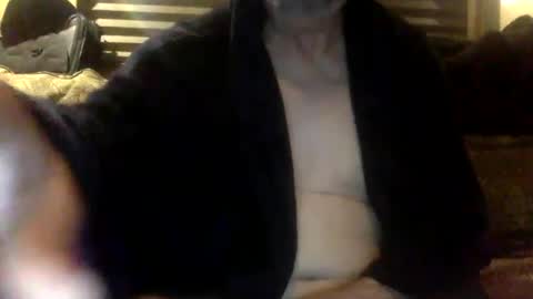 charlesbr019 online show from January 19, 4:46 pm