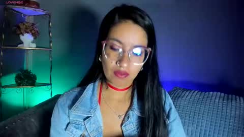 charlhot_ online show from October 27, 1:11 pm