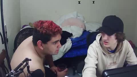 char sexiness online show from December 17, 7:59 am