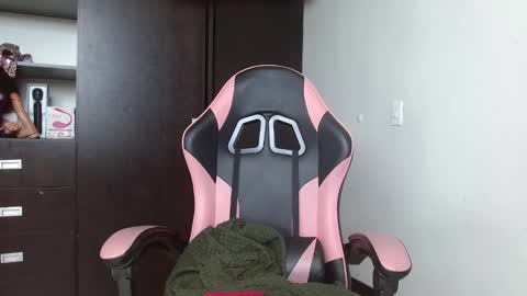 Ale punky online show from November 22, 12:25 pm