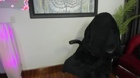 Snapshot of charlote_horny chatting on March 3, 6:03 pm Charlote online show from March 3, 6:03 pm
