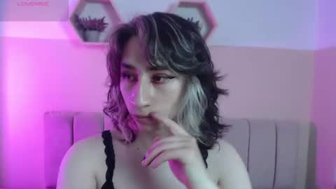 charlothe_dumont online show from June 11, 2:48 pm