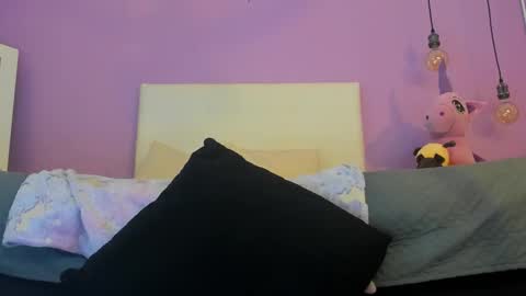 Char 3 online show from October 4, 4:05 pm