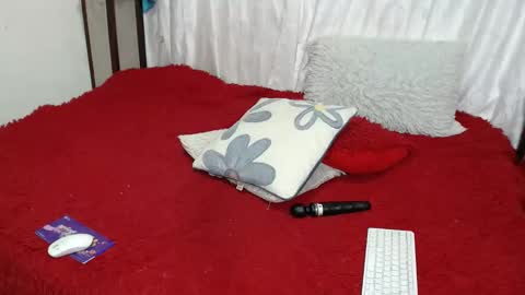 karinaa independent model online show from April 8, 1:52 am