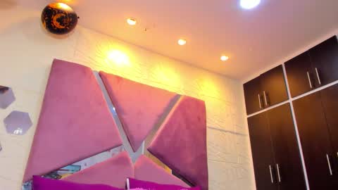 Charlotte Icee online show from November 3, 5:03 pm